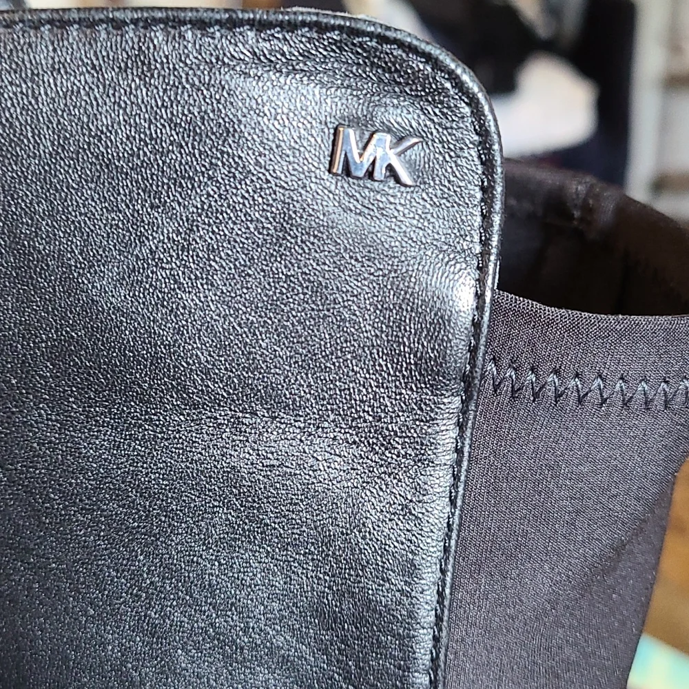 Michael Kors Roding Boots. A-7 - Picture 4 of 7